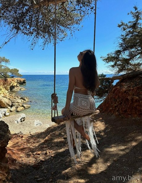 bird person free naked model photos