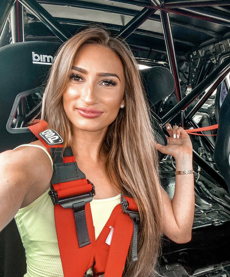 daisy elfina pretty pornstar img