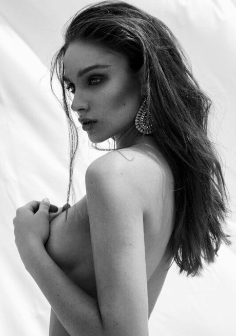 Romi Pavoncello nice star gallery