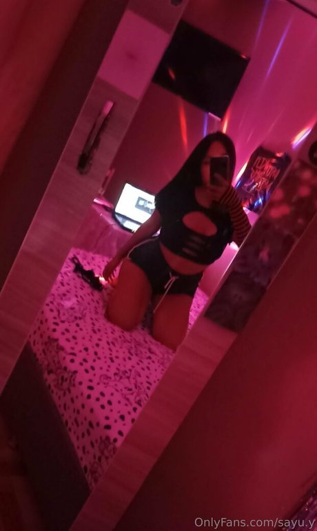 sayu y art actress photo