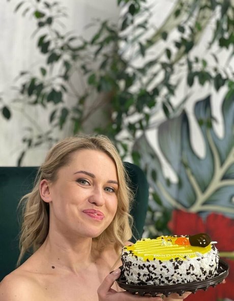 erika eden vip hot model pic