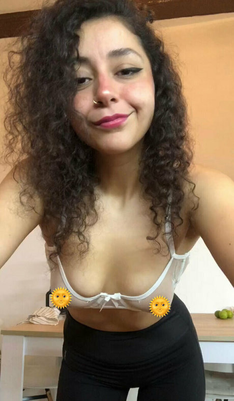 renne miau xxx actress pics