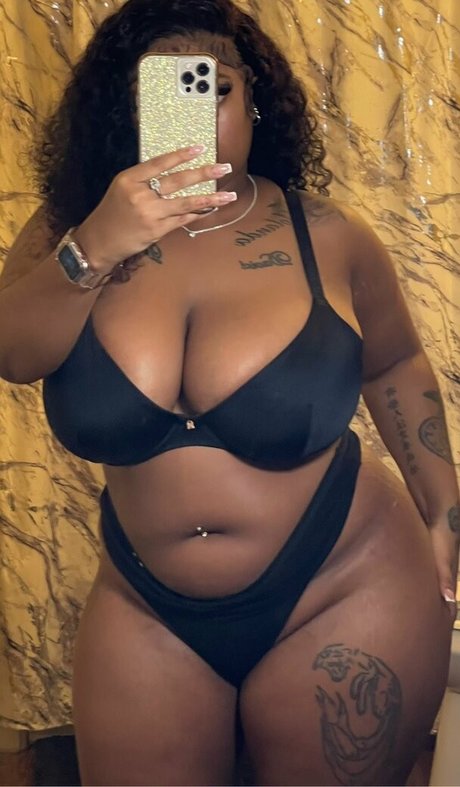 therealvictoria b art model image