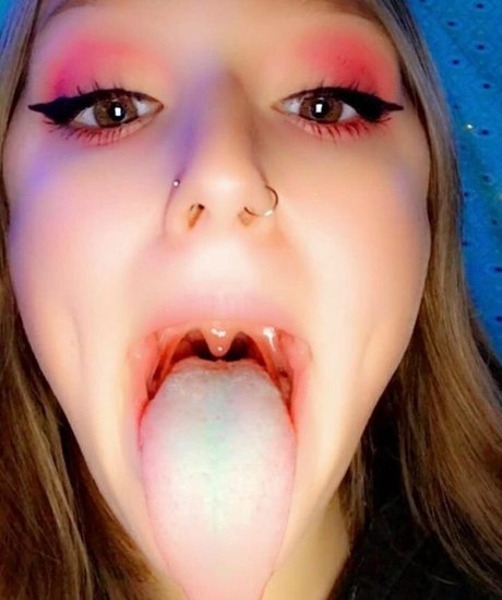 Alana Kinley model gallery