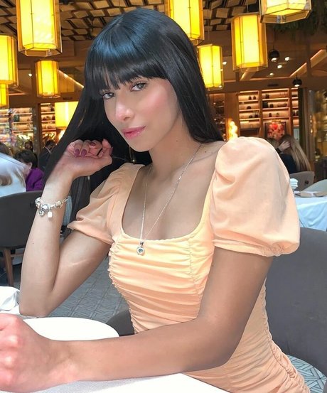 Gabrielle M exclusive actress image