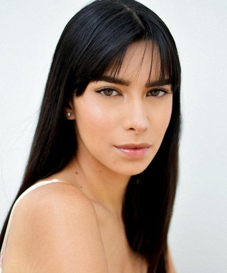 Gabrielle M sexy star pics