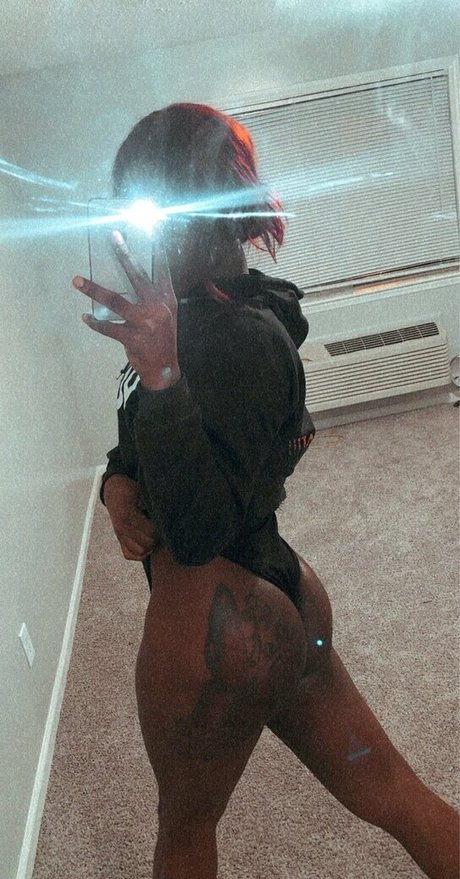 TSIndiaFrost pornstar exclusive photos