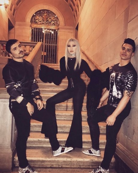 luvluvuxuluvluv model pretty galleries