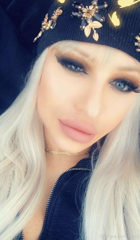 luvluvuxuluvluv erotic pornstar photo