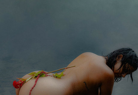 angieyxlsh erotic model img