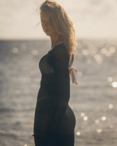 Klarahellqvistt exclusive star photo