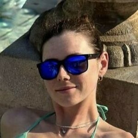 Julusina free model picture