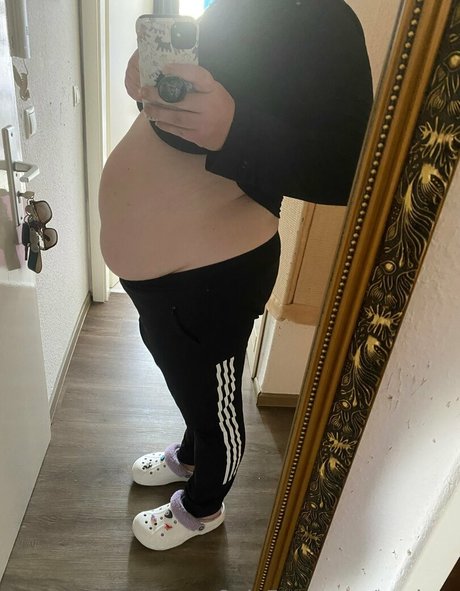 no jury model naked gallery