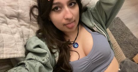 FloriGoAway pornstar hot images