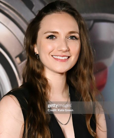 Anna Demetriou model perfect image