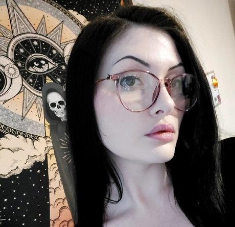 Evilwitxh Lilith pornstar hd gallery