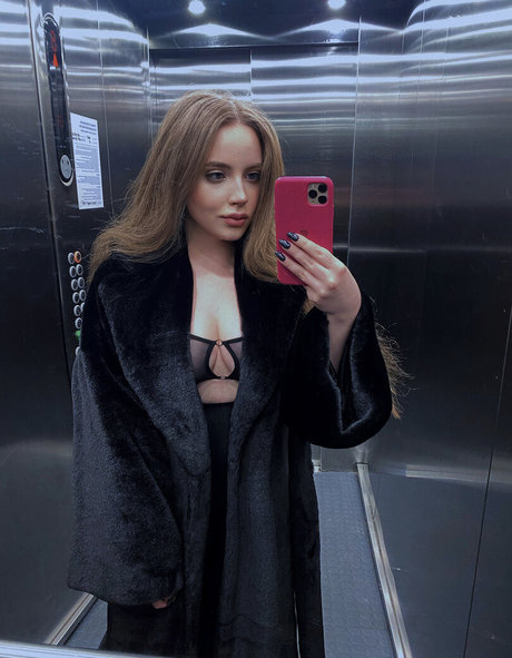 SoloDarika pornstar art gallery