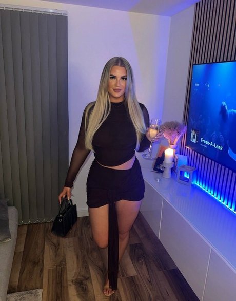 itskellyanne nice actress archive