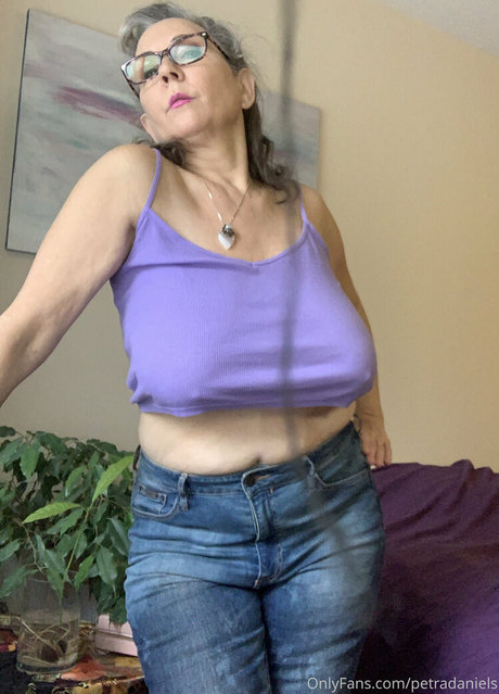 petradaniels hot star pics