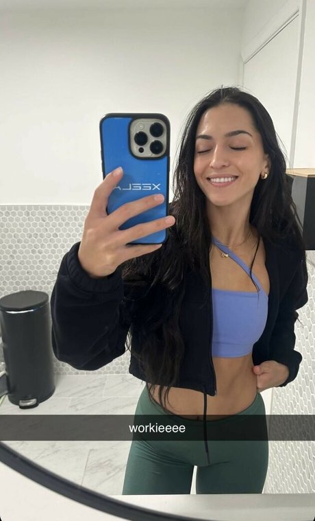 builtbybells model porn img