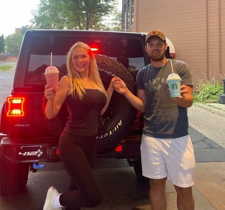 Barbara Alyn Woods model erotic image