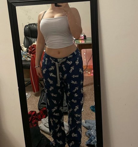 Xfume star sexy photos