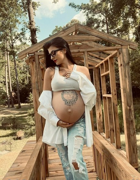 mindblowing brunette69 high quality pornstar images