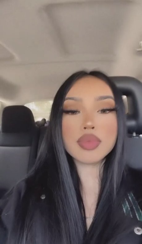 Julianarmah high quality actress picture