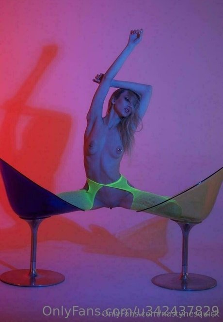 nastynesquick model nude photos