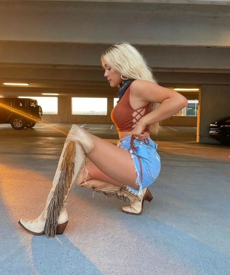 Megan Moroney model beautiful gallery