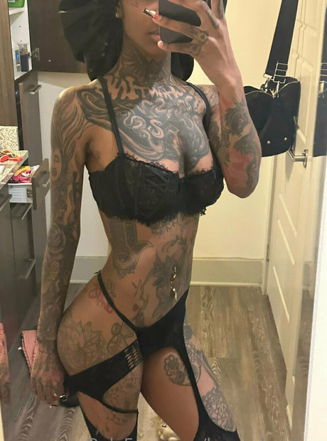 luvenchanting nude actress pic