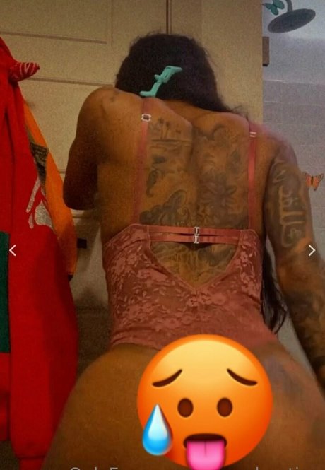 luvenchanting top model image