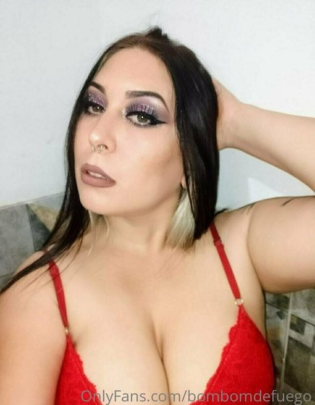 goddessmiah16 model erotic img