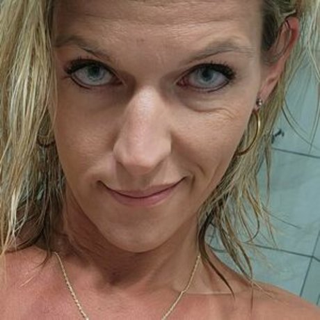 Piper Fawn high quality model gallery