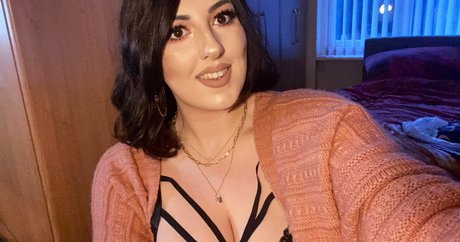 Eva Elizabeth model top photos