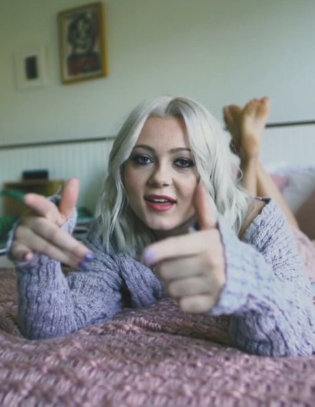 Alexi Blue star pretty pics