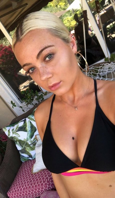 Alexi Blue top actress gallery