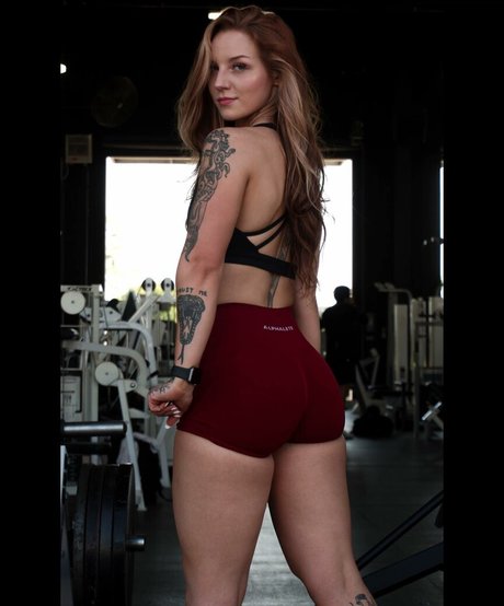 Natasha Gillem beautiful star image