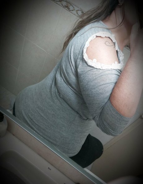 aniwan art model galleries