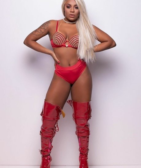 Cariucha adult star pics