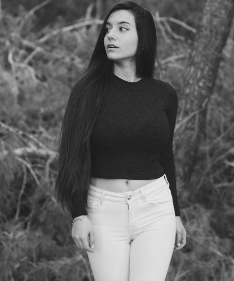 Sapir Hazansky perfect model picture