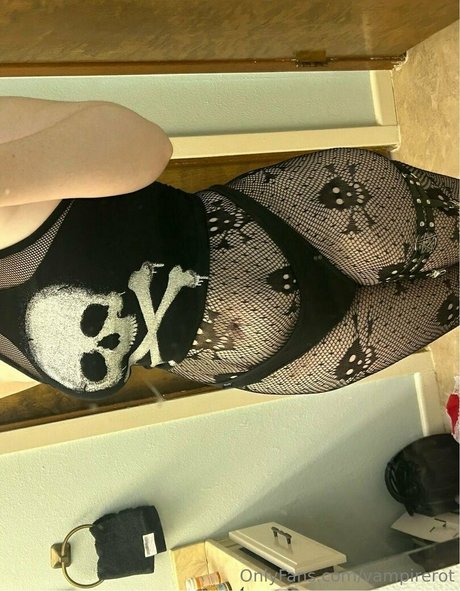 vampirerot perfect actress gallery