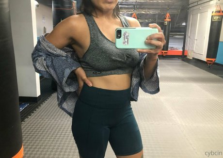 cybcin star best pics