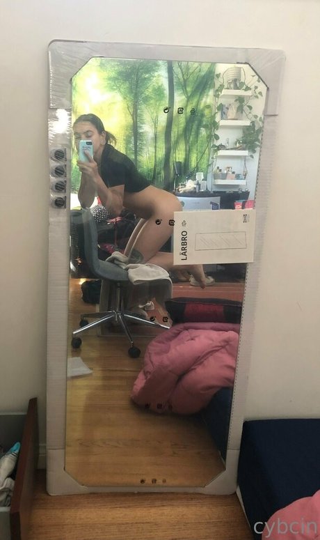 cybcin best actress photo