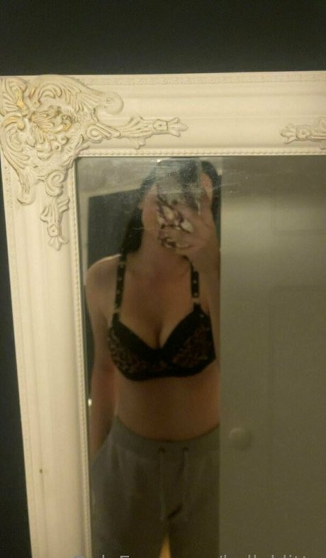 kellyklitta model images