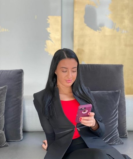 Gabrielle Firrello nude model image