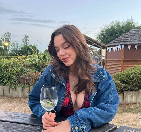 sofialowex model photos