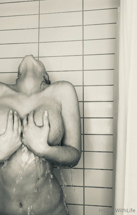 Miss Marie Elisabeth erotic model gallery