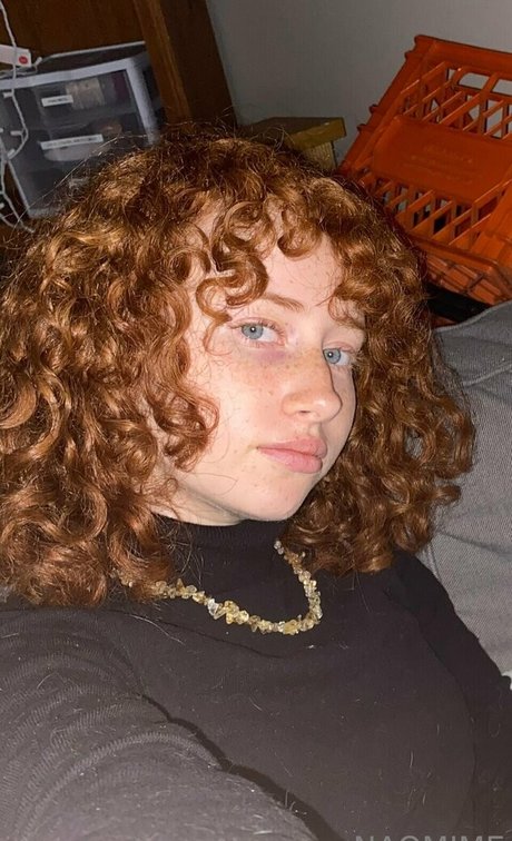 naomime pornstar erotic pic