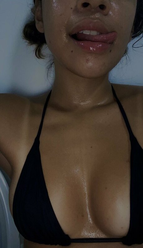 Mavialvc nude actress archive